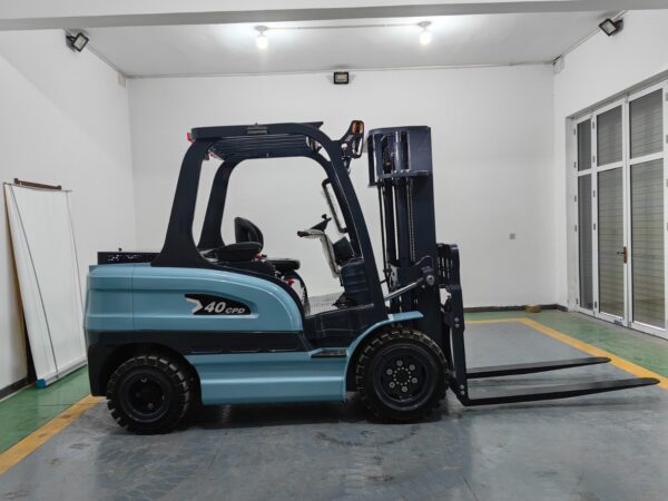 Electric Fork Lifts
